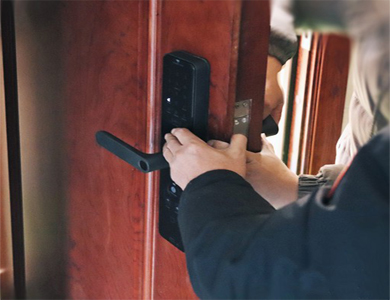 上蔡24小时上门开锁公司